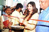 Kajal Launches Sareenikethan Shopping Mall
